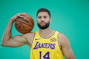 雷迪克：克萊伯的表現完美詮釋了湖人精神 他是最佳隊友的典范