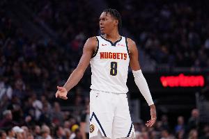 穿針引線(xiàn)！約基奇擊地妙傳助飛沃特森 掘金領(lǐng)先10分打停森林狼