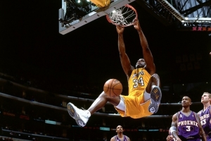 奧尼爾：現在沒(méi)人能扣碎籃板 傳統中鋒不是主角了 大家都在投三分