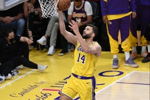 5連客3勝2負！雷迪克：球隊經(jīng)歷艱難的客場(chǎng)開(kāi)局后已逐漸找回狀態(tài)