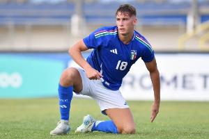 20歲零141天，埃斯波西托是為意大利打進(jìn)3球的第4年輕球員