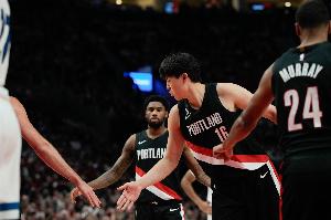 媒體人：瀚森今天數據終于可以堵小黑子的嘴了 體能&卡位仍需進(jìn)步