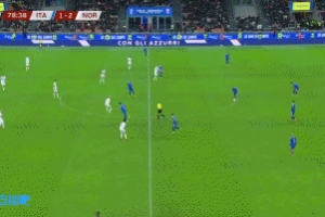 踢不過(guò)！巴斯托尼出球被鮑勃攔截 哈蘭德光速雙響，意大利1-3落后