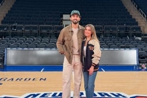 沙梅特秀曬照恩愛(ài)：我無(wú)法想象和任何其他人一起走完這段旅程