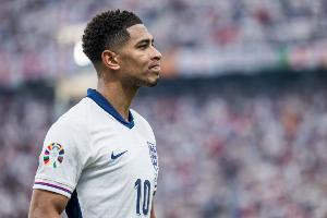 前國腳：貝林踢得像肩負壓力，羅杰斯的崛起與融入是其位置的變量