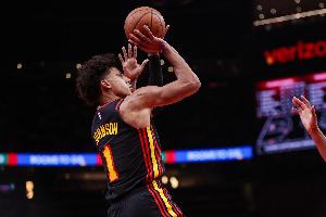 新鷹王！杰倫·約翰遜連續第三場(chǎng)20+10+5 本賽季約東字吉后第五人