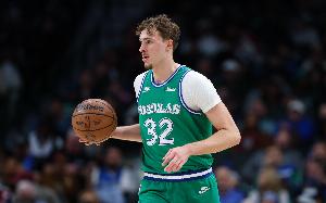 18歲331天！弗拉格單場(chǎng)至少20分5板5助且0失誤 NBA歷史最年輕