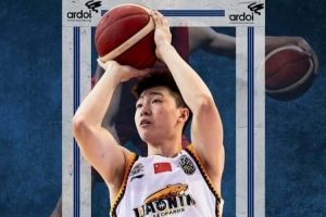 西丁聯(lián)賽首秀！遼寧小將張峻豪替補登場(chǎng)15分41秒 得到10分1助