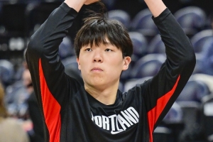 媒體人：楊瀚森天賦和上限比G聯(lián)盟對手強太多 一看就是首輪秀