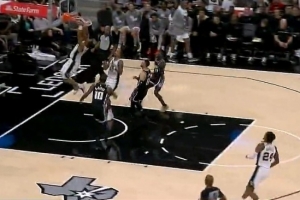 扣得挺帥！威少突破分球失誤 卡斯爾搶斷助凱爾登折疊雙手暴扣