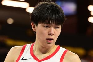 3中0之后連得7分！楊瀚森次節球權提升 籃下連中3球 包括1個(gè)2+1！