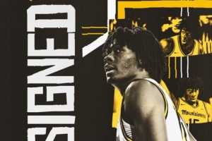 雙向球員！太陽(yáng)官方：球隊已經(jīng)裁掉前鋒CJ·亨特利