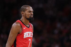 關(guān)鍵時(shí)刻對比：杜蘭特本季12中8已得26分 上季杰倫·格林共70中26