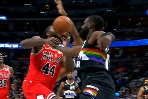 雙鬼！帕威被身前哈達威拽倒又被身后布朗打臉！哈達威一級惡意！