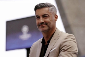 拜亞：C羅是一個(gè)榜樣，他不斷強化自身能力的精神值得所有人學(xué)習