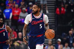 快船再遭重創(chuàng  )！Shams：小瓊斯遭右膝內側副韌帶扭傷 六周后復查