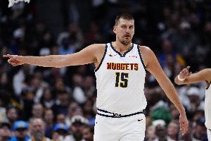 歷史第二！約基奇12次35分15籃板10助攻三雙&僅次于羅伯特森