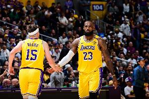 Buha：湖人有扎實(shí)的9、10人輪換&多人競爭時(shí)間 這是幸福的煩惱！