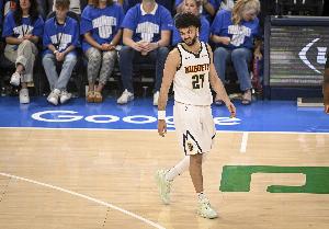 穩定發(fā)揮！賈馬爾·穆雷半場(chǎng)8中4拿到12分5板1助1斷