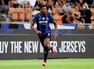 記者：鄧弗里斯可能因傷缺席米蘭德比，奧古斯托有望替代出戰