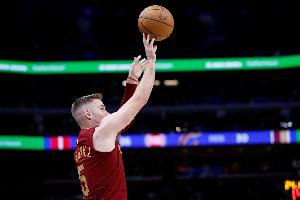 外線(xiàn)有譜！梅里爾10中7貢獻20分5板 三分9中6