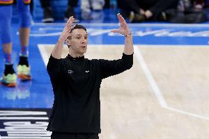 雷霆首節得到49分 戴格諾特：我們一開(kāi)場(chǎng)就展現極強的專(zhuān)注度