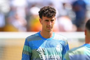 拉蒙：是小法的一通電話(huà)讓我決定加盟科莫 最喜歡的中衛是米利唐