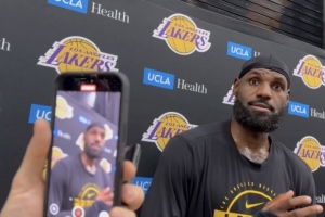 詹姆斯：兩年前的休賽期我就遭遇過(guò)坐骨神經(jīng)痛 經(jīng)歷過(guò)的人都知道