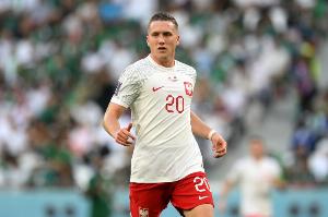 澤林斯基：運氣幫助我打進(jìn)制勝球，為了避免黃牌我沒(méi)有太多對抗