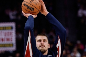 約基奇本賽季三項命中率67.2%+42.6%+87.5% 皆創(chuàng  )生涯新高