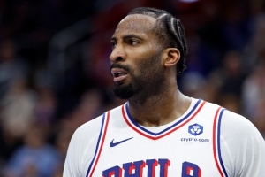 我打首發(fā)完全沒(méi)問(wèn)題！莊神8中5怒砍14分18板 拼下5前場(chǎng)板