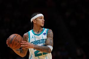 有點(diǎn)受傷！特雷·曼恩腳部不適 黃蜂喊停將其換下