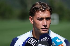 記者：皮奧·埃斯波西托應該出國踢球，這樣才能成長(cháng)為偉大球員