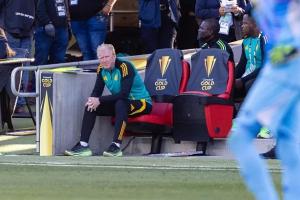 點(diǎn)球被吹無(wú)緣直通世界杯！牙買(mǎi)加主帥麥克拉倫辭去主帥一職