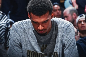 左小腿拉傷缺席數周！文班亞馬拿下MVP概率從29%暴降至5%