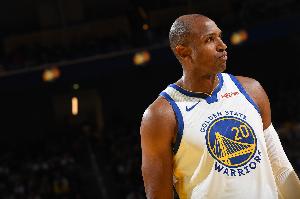 沒(méi)手感！霍福德半場(chǎng)5投僅1中拿到3分2板 正負值-8