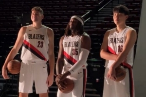 拓記：楊瀚森回歸也沒(méi)有上場(chǎng)機會(huì ) 球隊想進(jìn)季后賽就沒(méi)必要讓他上