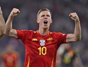 在職業(yè)生涯中，奧爾莫為俱樂(lè )部和國家隊已經(jīng)總計打進(jìn)90粒進(jìn)球