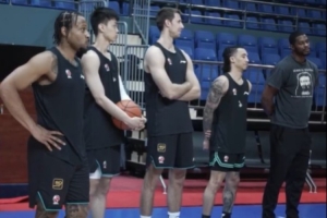 久違了！全員集結 福建男籃在主場(chǎng)球館進(jìn)行訓練！