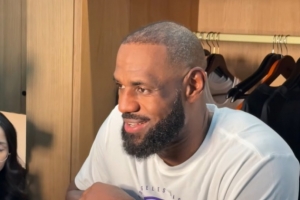 詹姆斯：當我持球突破或有球在手時(shí) 我仍然能吸引很多防守注意力