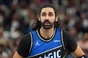 高空轟炸！席爾瓦助飛比塔澤 隨后比塔澤拋傳助席爾瓦空接暴扣