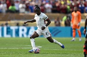 將拉維亞納入加納喬交易？羅馬諾：切爾西和曼聯(lián)從未討論過(guò)拉維亞