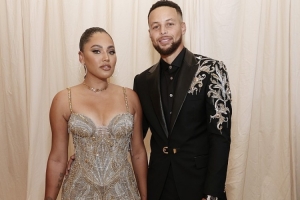 夸梅：庫里100%信任庫嫂都沒(méi)有婚前協(xié)議 后者應該小心那些競爭者