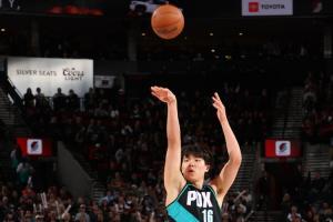 鍵盤(pán)俠|大夢(mèng)殘影??楊瀚森是我拓今日最佳內線(xiàn) 進(jìn)步之大嘆為觀(guān)止