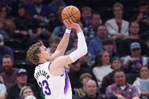 空砍群新群主！馬爾卡寧21投12中砍下31+5+2助+2斷