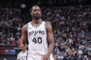 解說(shuō)：沒(méi)有文班 全隊也可以防下來(lái) 馬刺仍然是一個(gè)戰斗的團隊