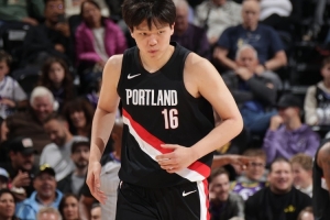 楊瀚森時(shí)隔8場(chǎng)再度披掛上陣 上一次出戰是10月30日