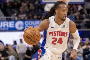 詹金斯生涯前三次首發(fā)均得到18+且全部獲勝 12年林書(shū)豪后首人