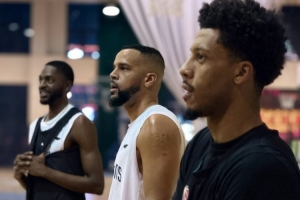 Erik Thomas也已到達基地參加合訓！新賽季三外援集結完畢