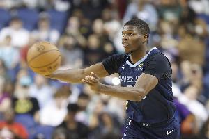 無(wú)力回天！科沃德15中7拿到19分11板 三分7中5